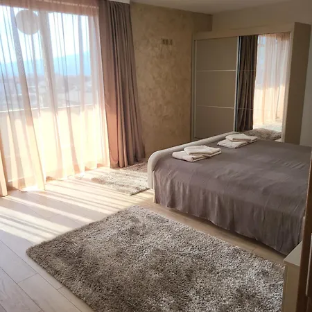 Apartamento панорамен пентхаус - кабинков лифт - 3 спални Bansko