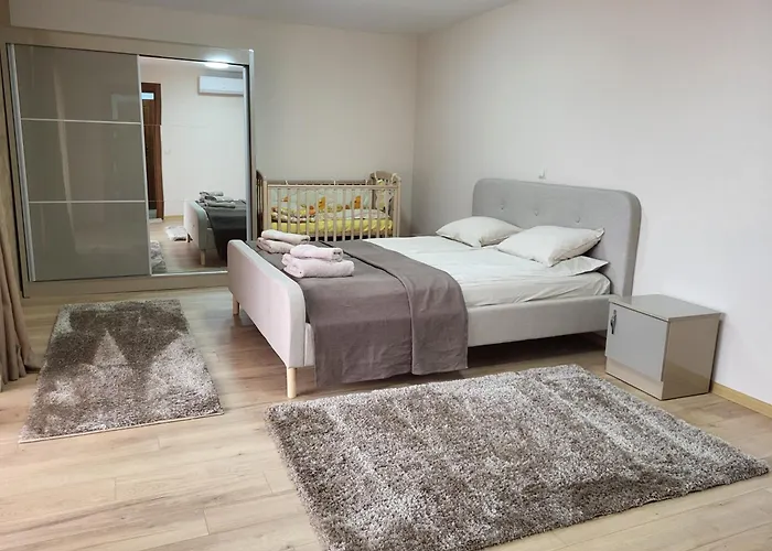 панорамен пентхаус - кабинков лифт - 3 спални バンスコ