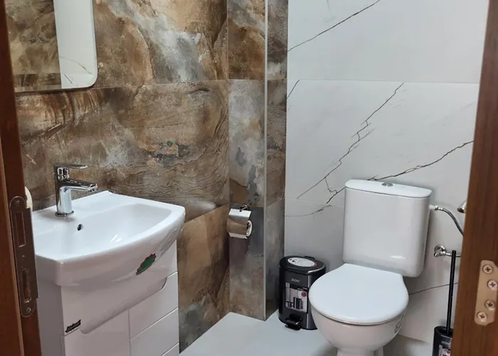 панорамен пентхаус - кабинков лифт - 3 спални アパート